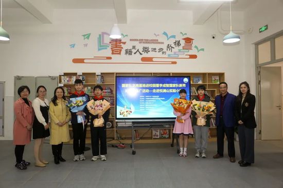 关锦鹏监制电影《但愿人长久》发布全新海报，祝紫嫣自编自导自演，吴慷仁、袁澧林、许恩怡主演